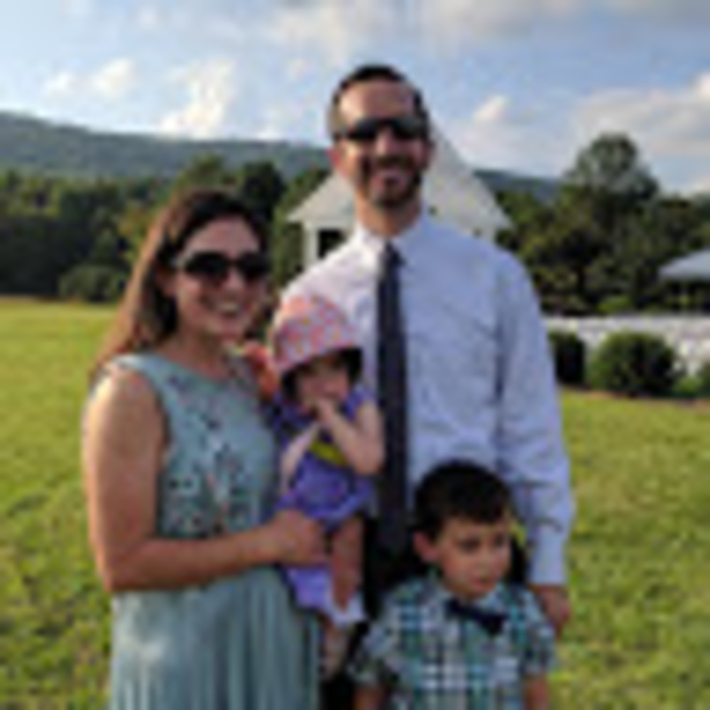 Meet your Posher, Laura